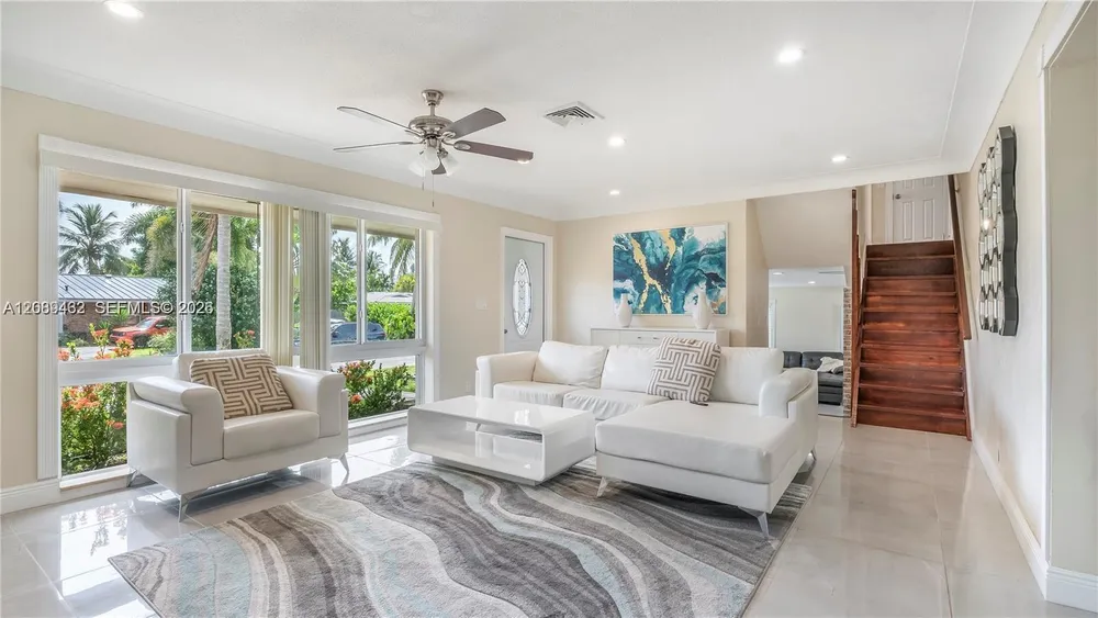 5211 NE 17th Ave, Fort Lauderdale, FL 33334