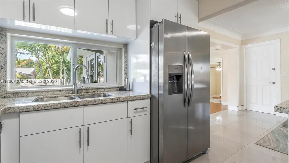 5211 NE 17th Ave, Fort Lauderdale, FL 33334