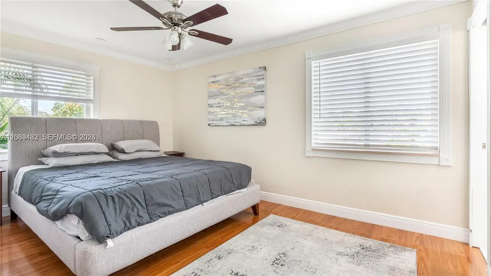 5211 NE 17th Ave, Fort Lauderdale, FL 33334