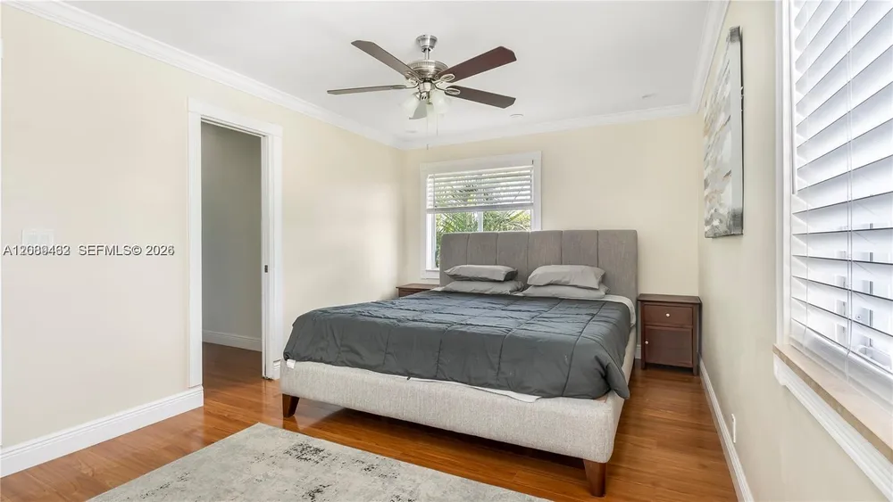 5211 NE 17th Ave, Fort Lauderdale, FL 33334