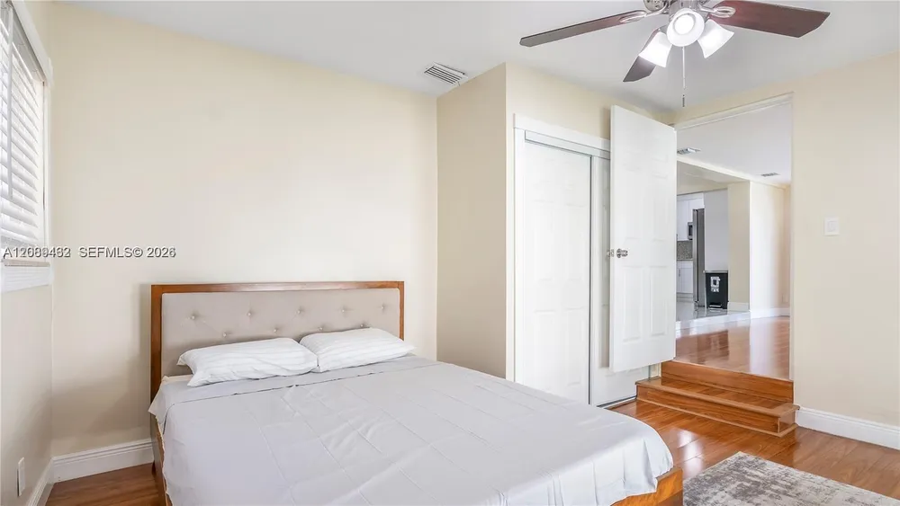 5211 NE 17th Ave, Fort Lauderdale, FL 33334