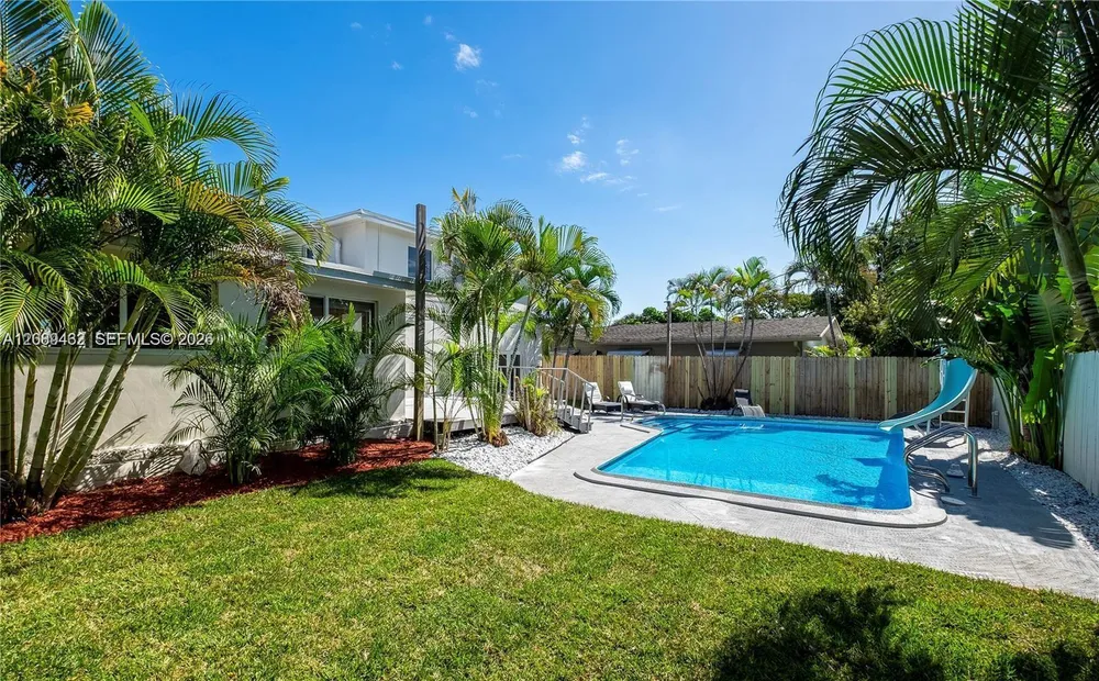 5211 NE 17th Ave, Fort Lauderdale, FL 33334