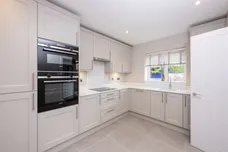 De Havilland Place, White Waltham, Maidenhead