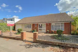 Dunsmore Avenue, Rugby, CV22