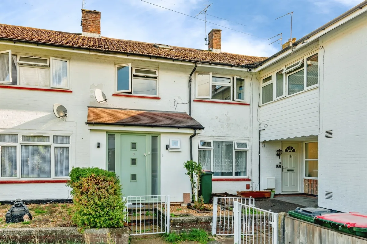 Ferring Close, CRAWLEY