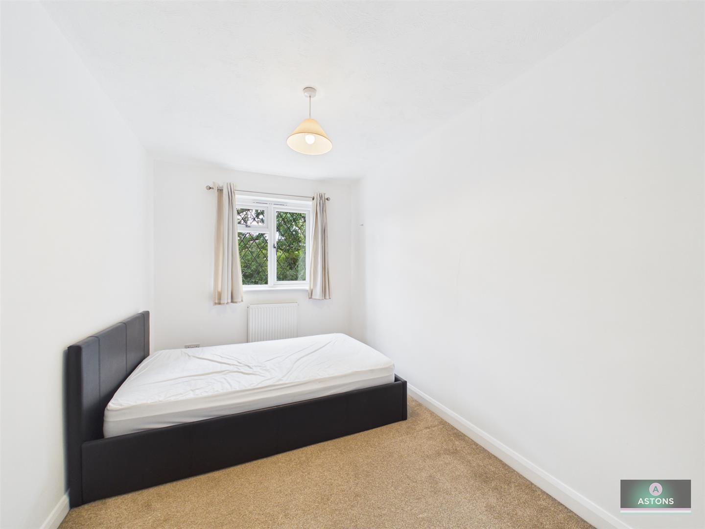Graveney Road, Maidenbower Image 12