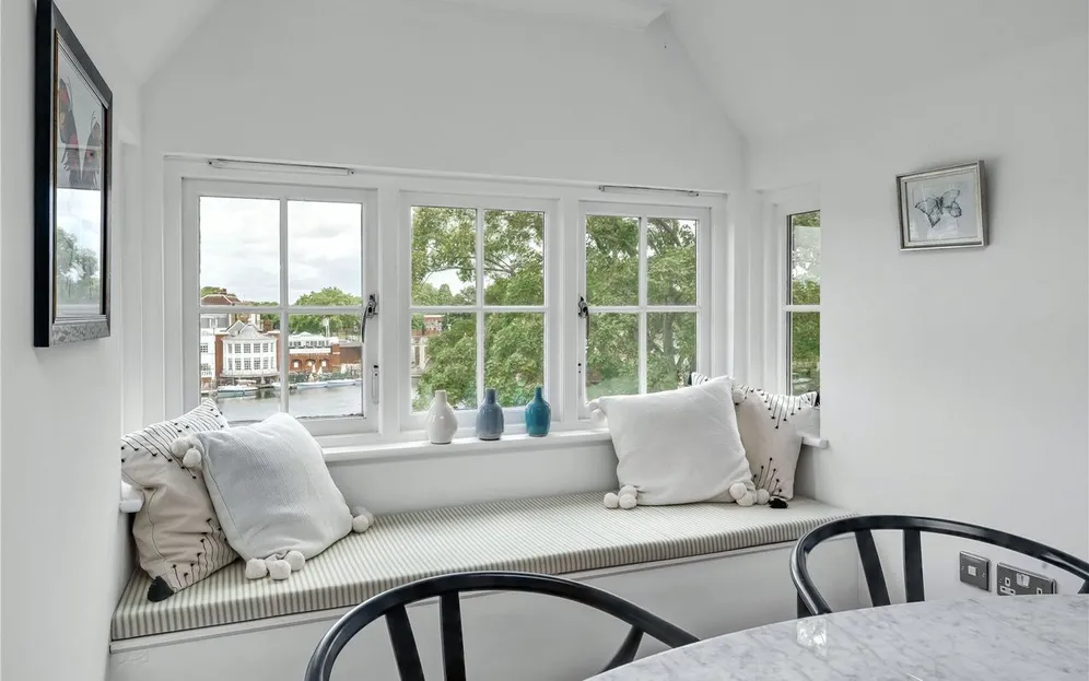 1 Bridge Road, East Molesey, KT8 photo 6