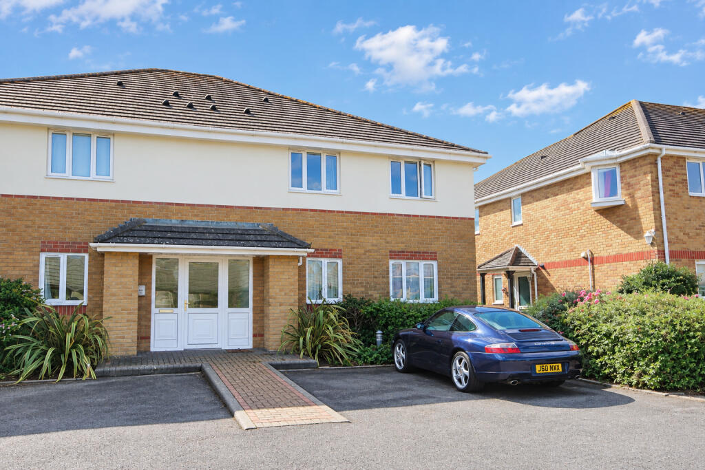Hurst Road, Milford on Sea Image 1