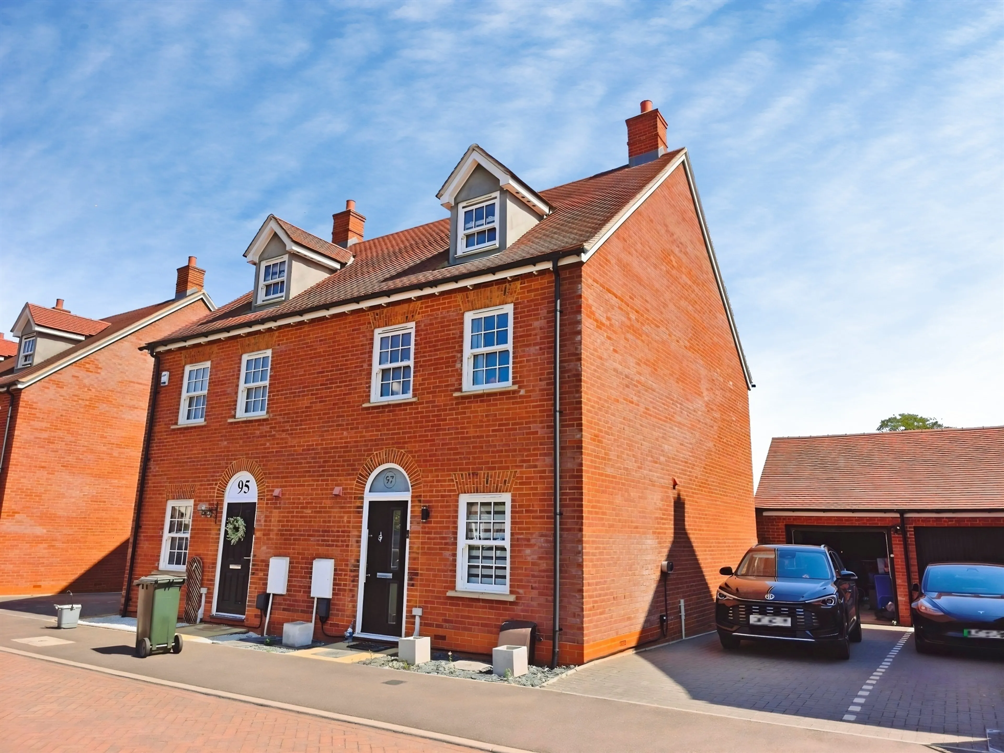 Property photo 0