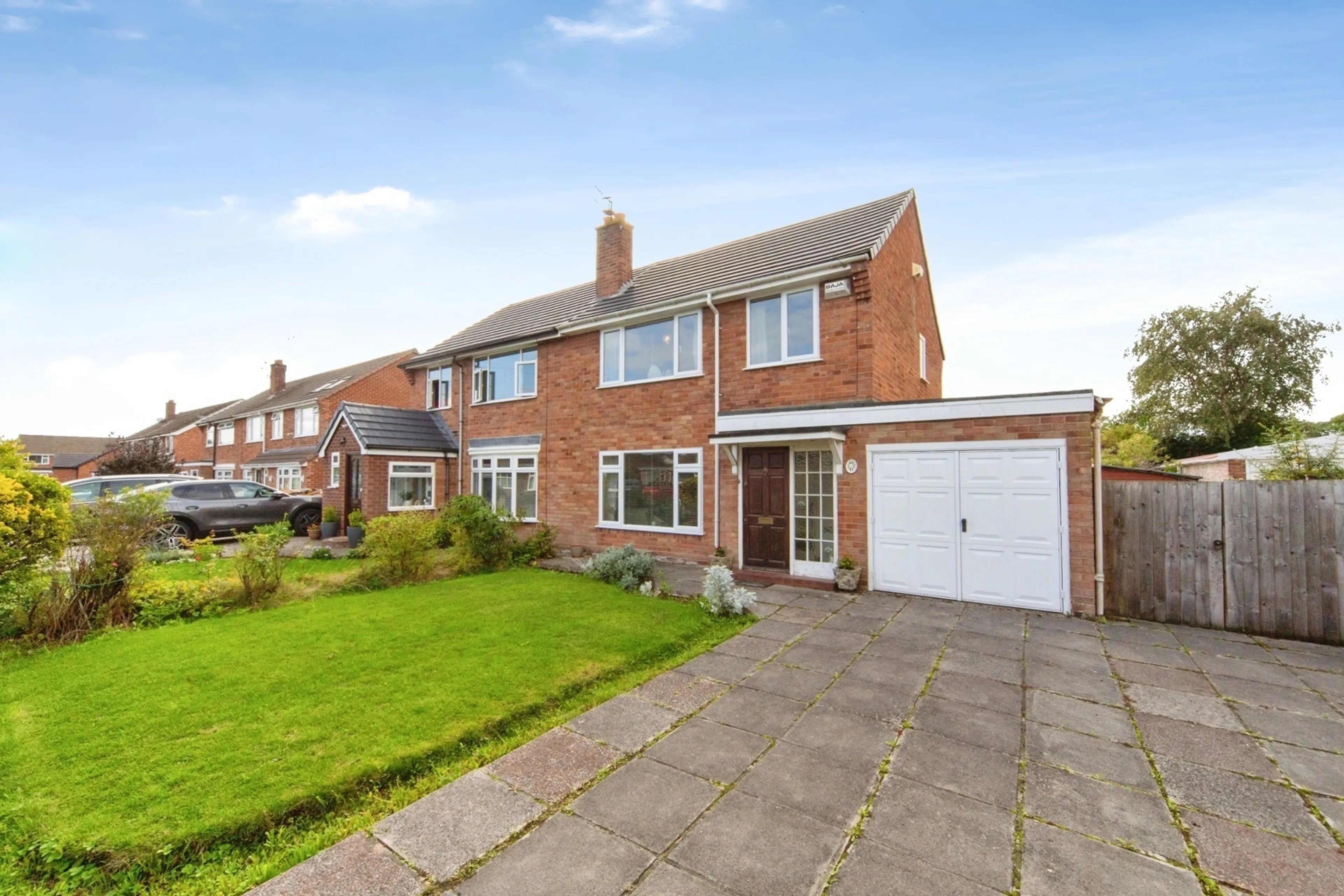 Property photo 0