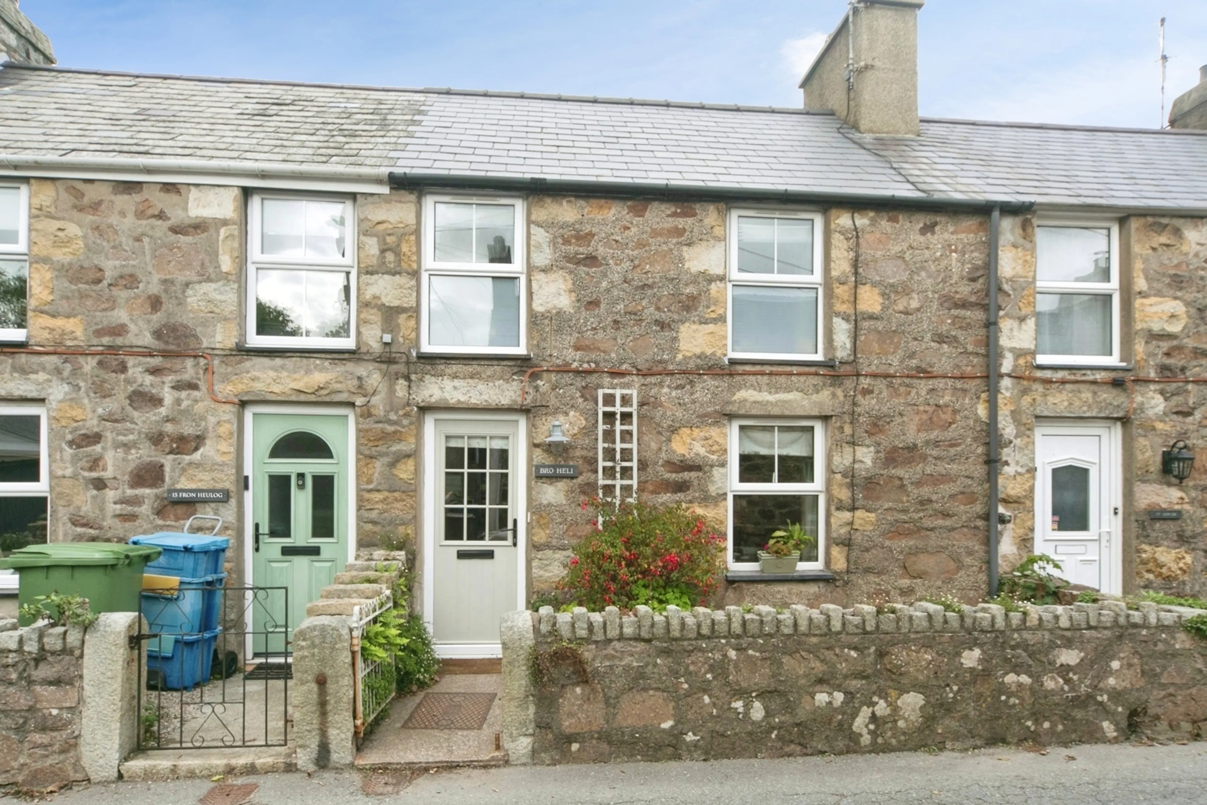 Property photo 0