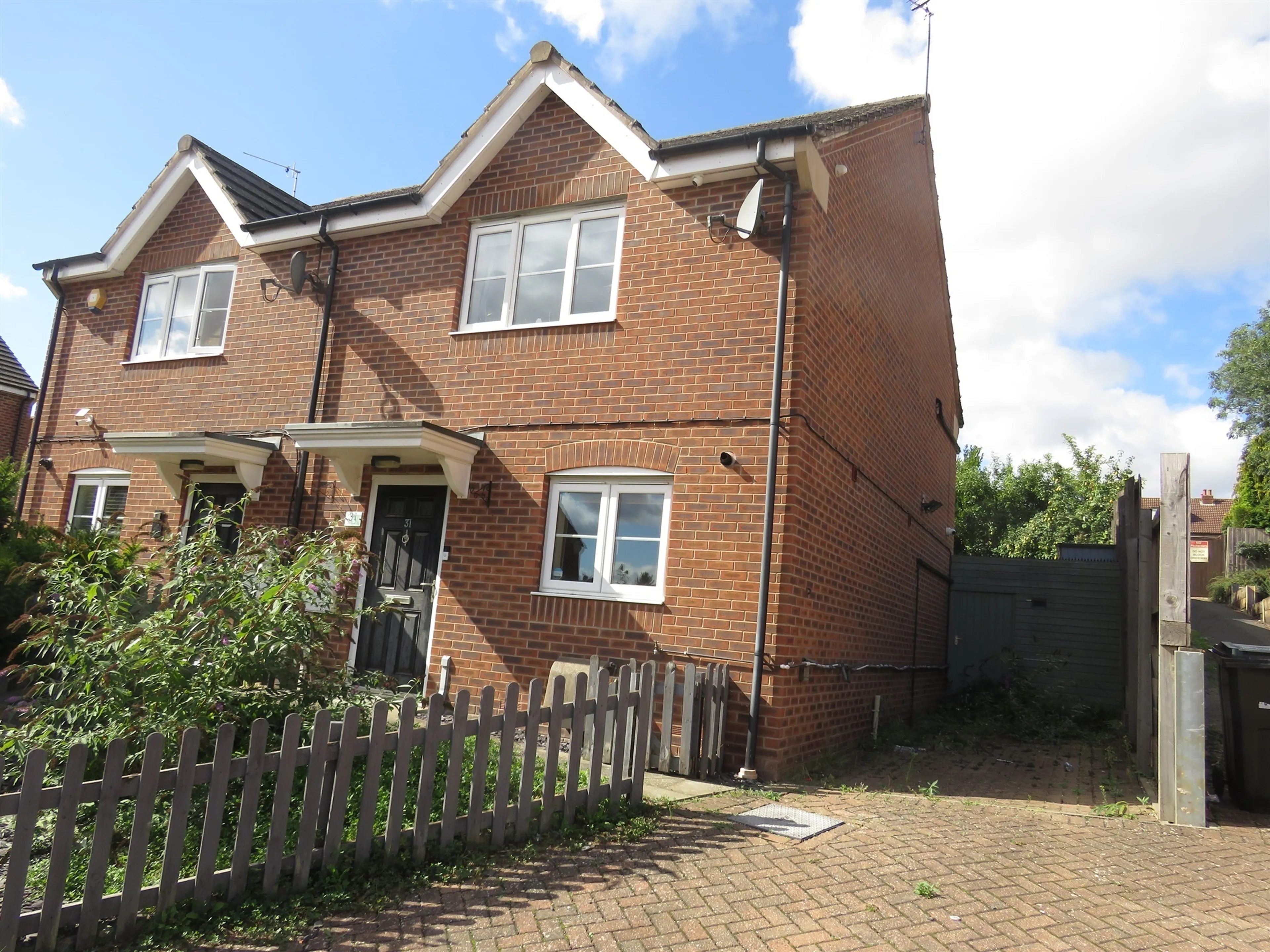 Property photo 0