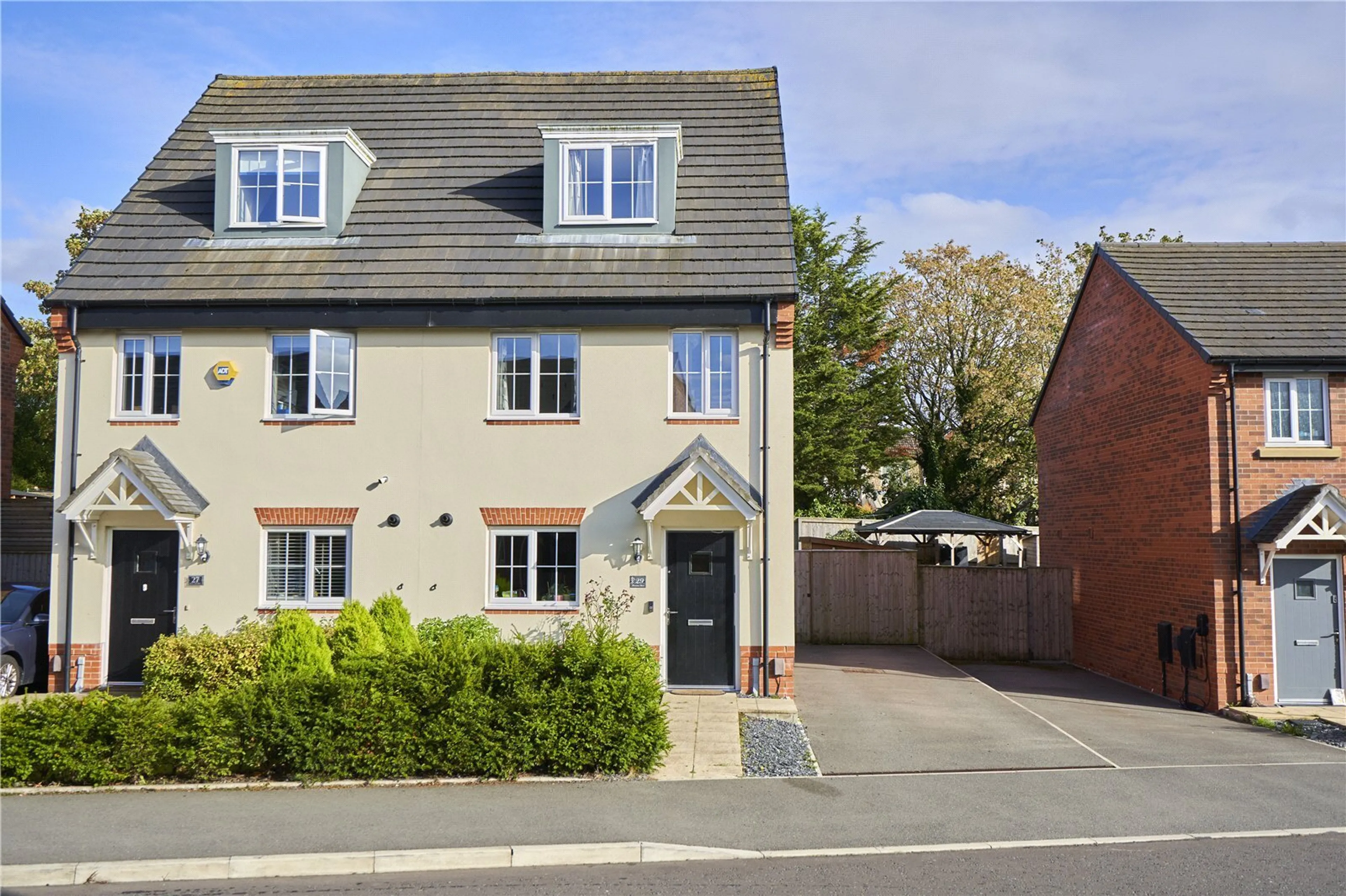 Property photo 0