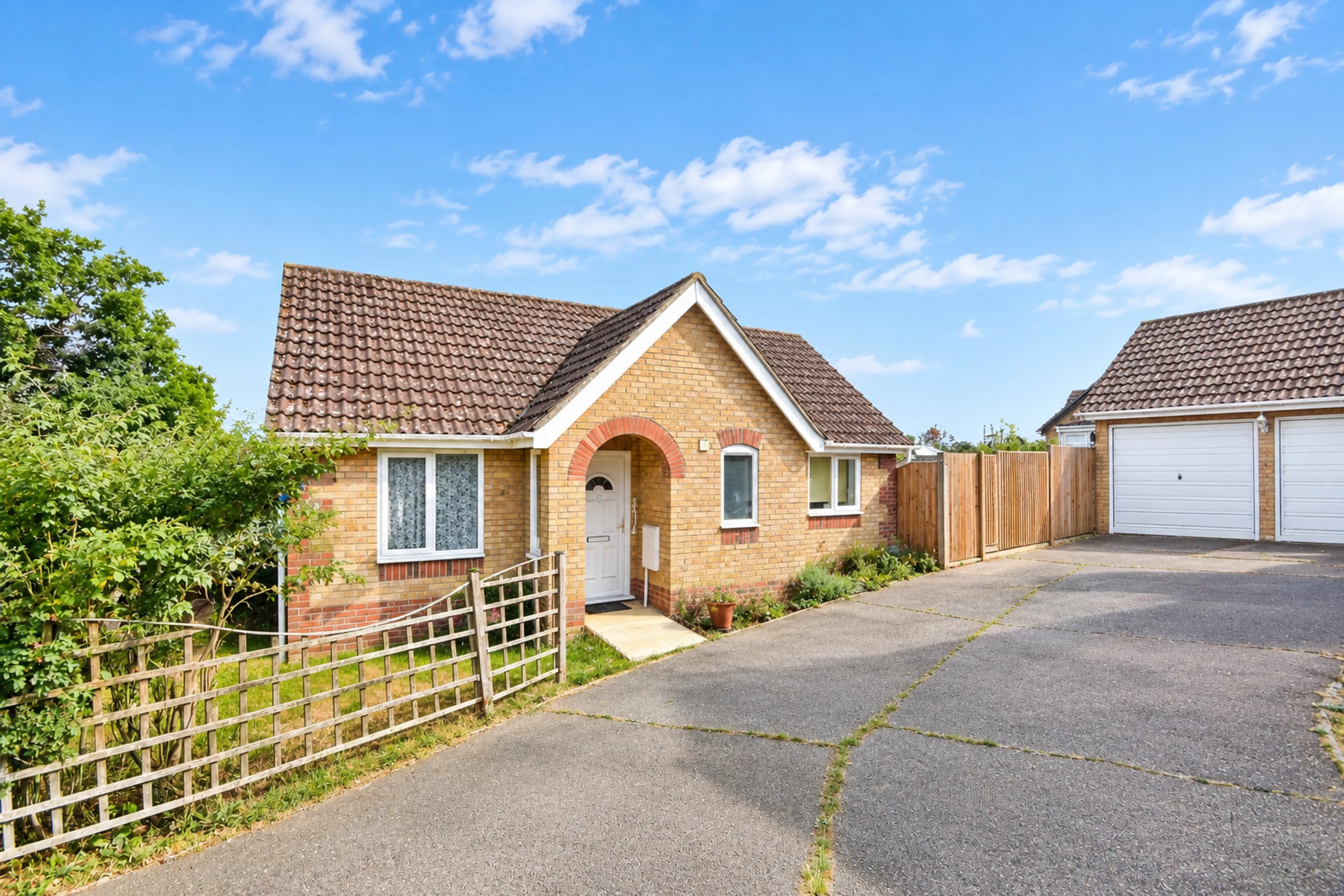 Property at Hawthorn Close, Halstead