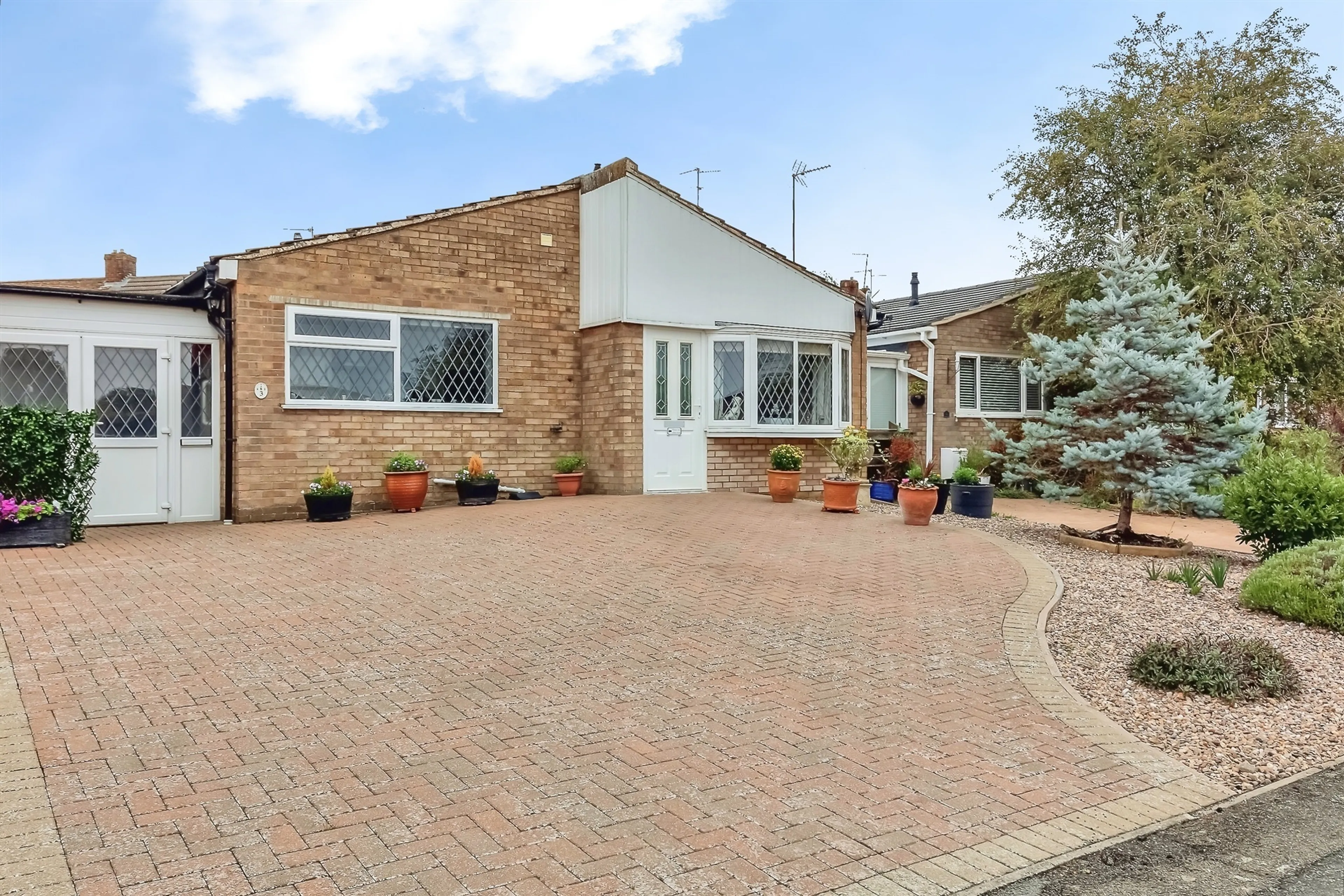 Property at Firdale Avenue, Rushden