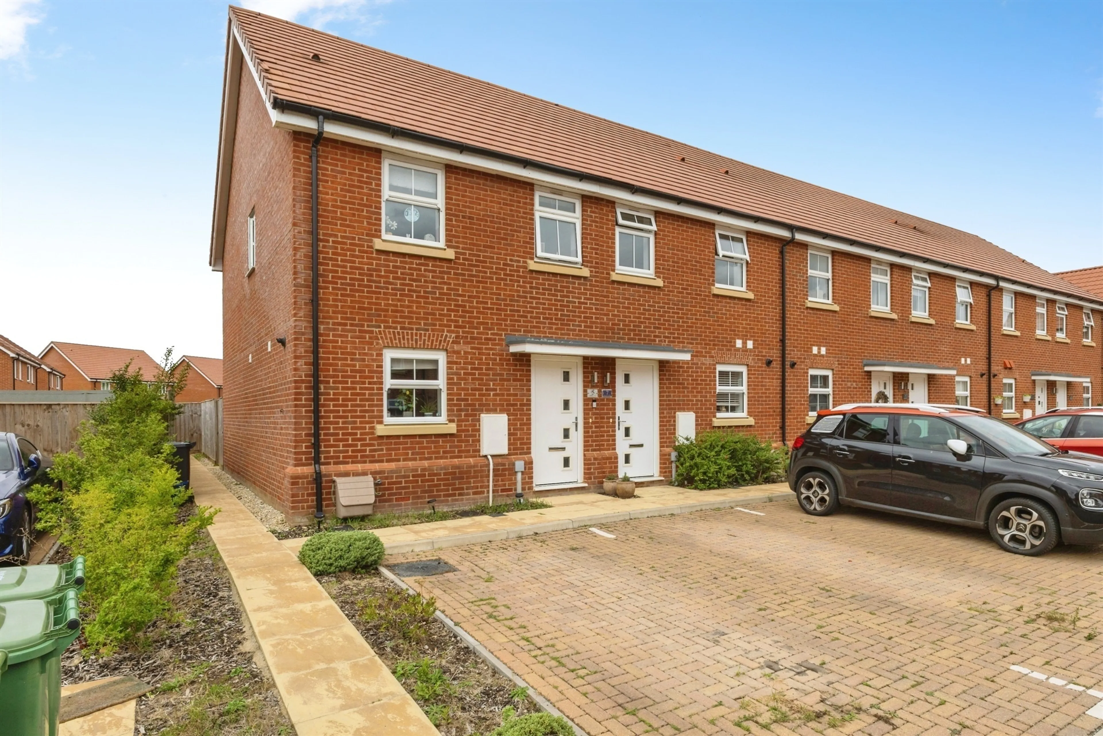 Property photo 0