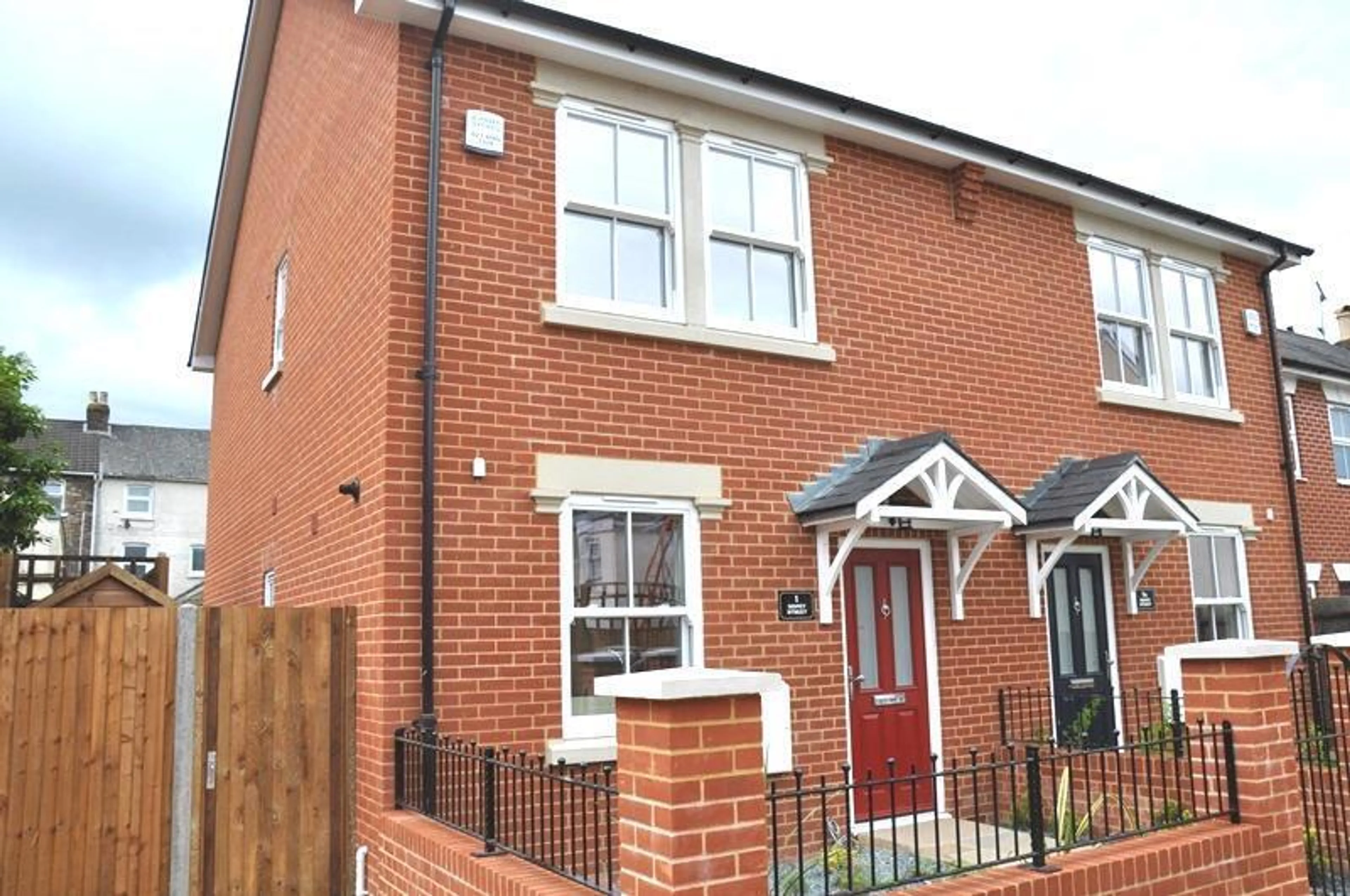 Property photo 0
