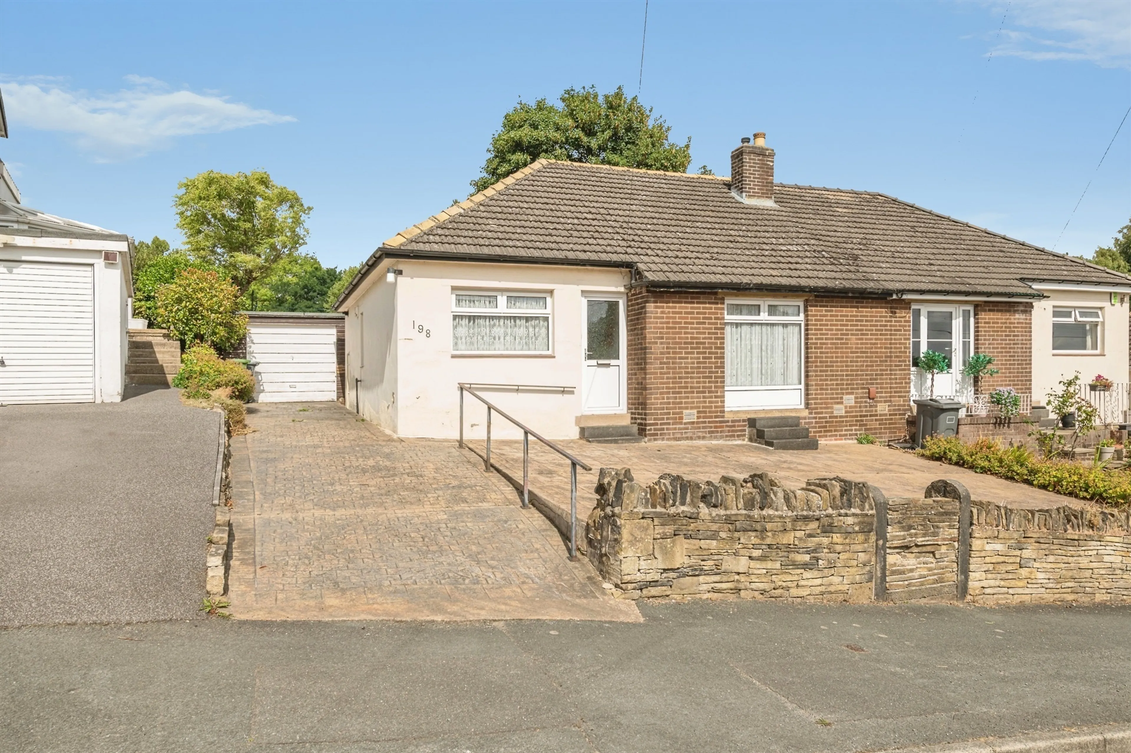 Property photo 0