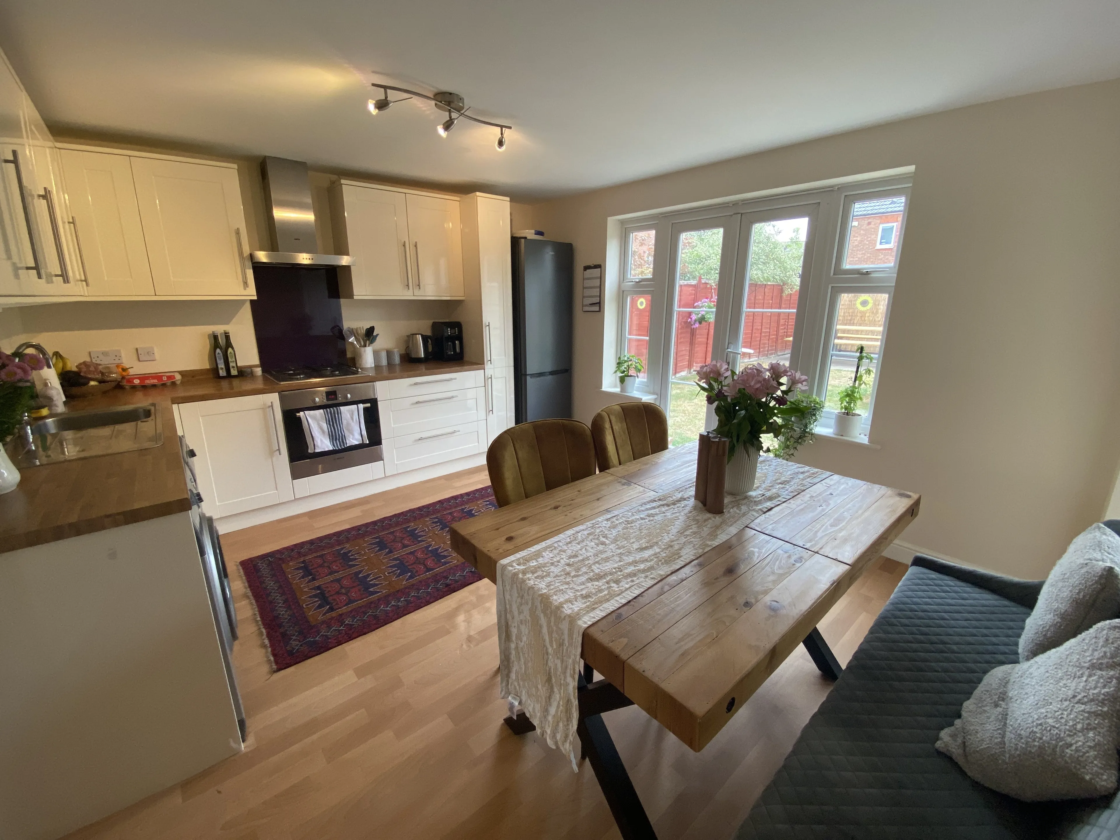 Property photo 0