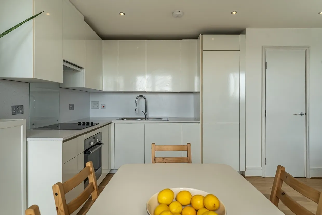 Clement Avenue London SW4 photo 2