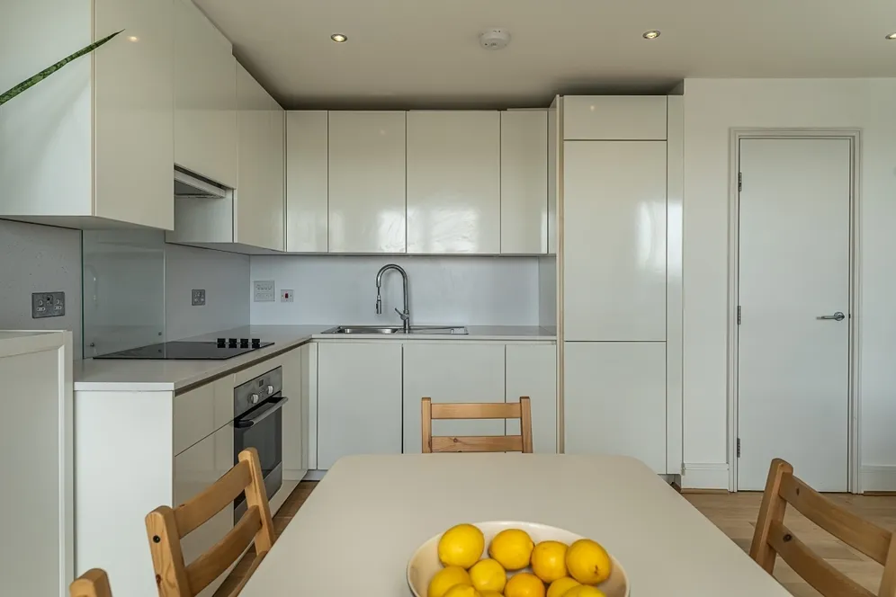 Clement Avenue London SW4 photo 2