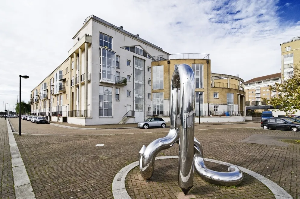Queen Of Denmark Court, Rotherhithe, SE16 photo 5