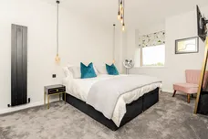 Kew Bridge Road Brentford TW8 photo 6