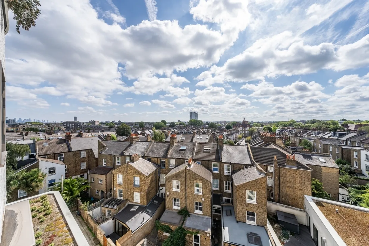 Clement Avenue London SW4 photo 8