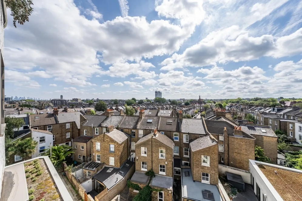 Clement Avenue London SW4 photo 8