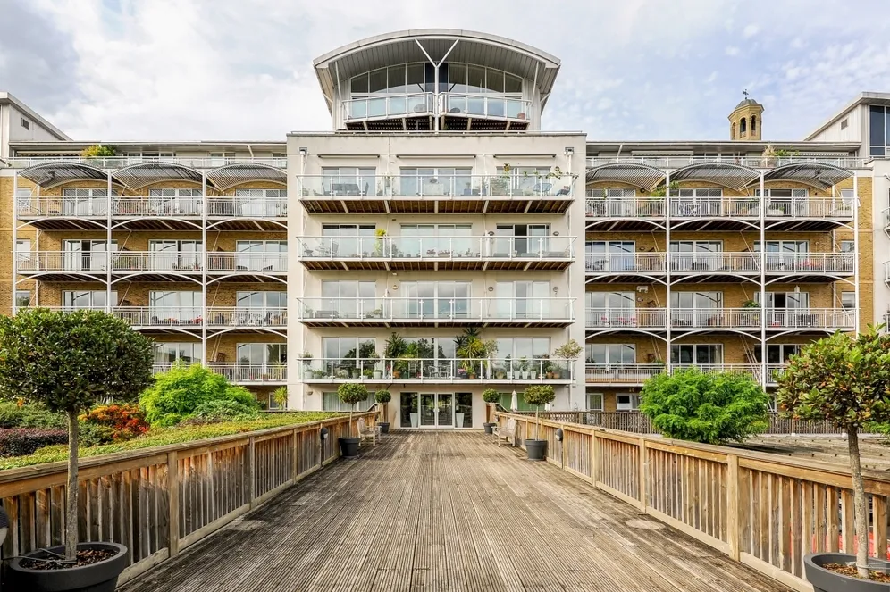 Kew Bridge Road Brentford TW8 photo 15