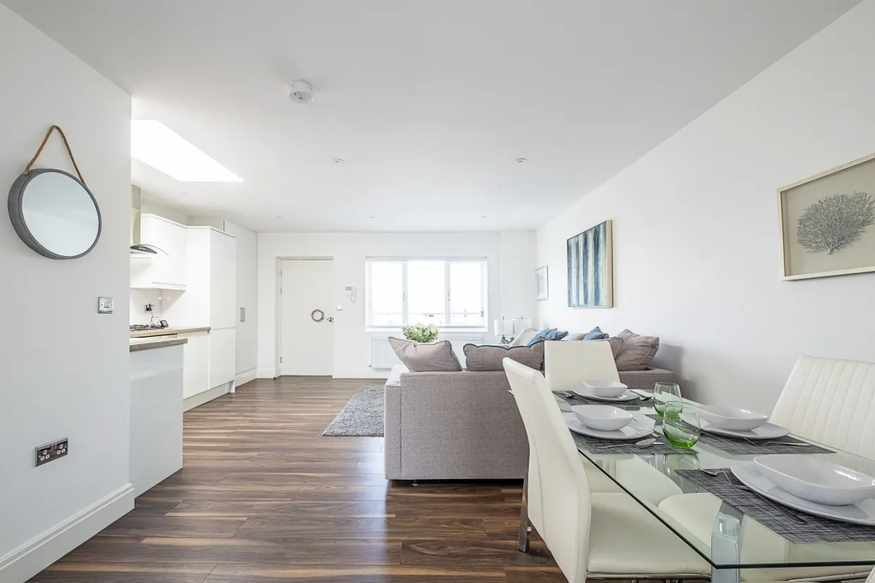 Brondesbury Road London NW6 photo 7