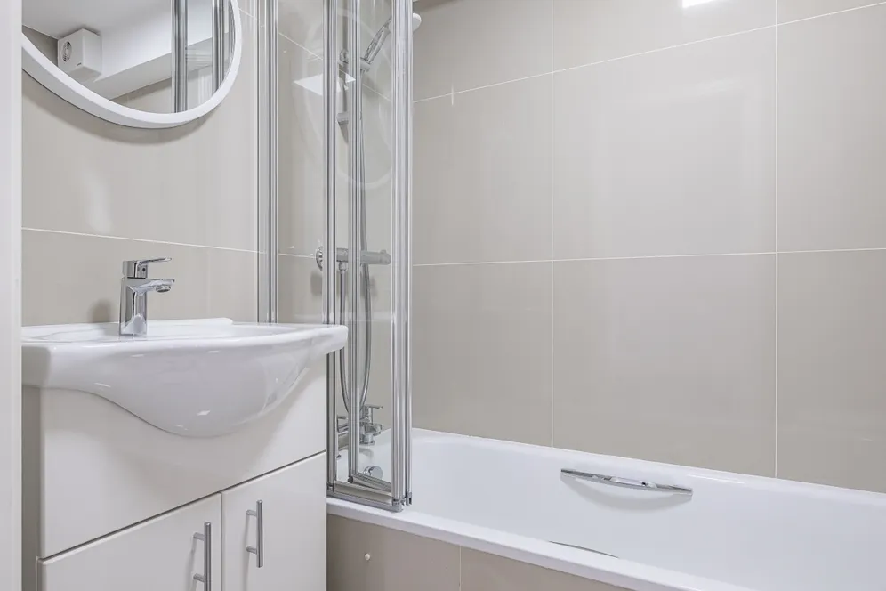 Brondesbury Road London NW6 photo 8