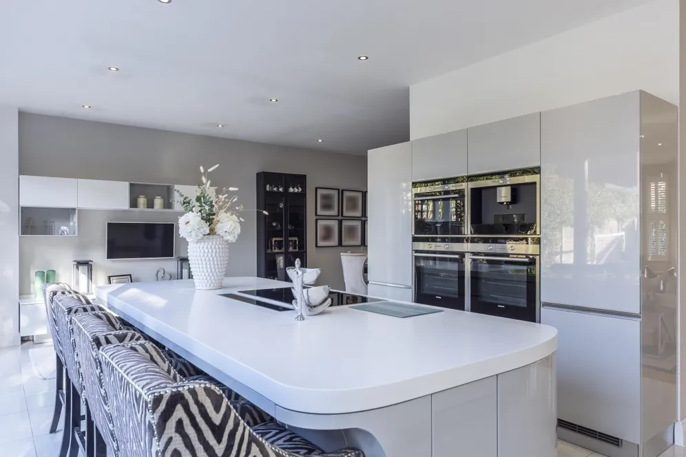 Coppetts Road London N10 photo 18