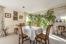 Warwick Drive London SW15 photo 3