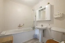 Warwick Drive London SW15 photo 6