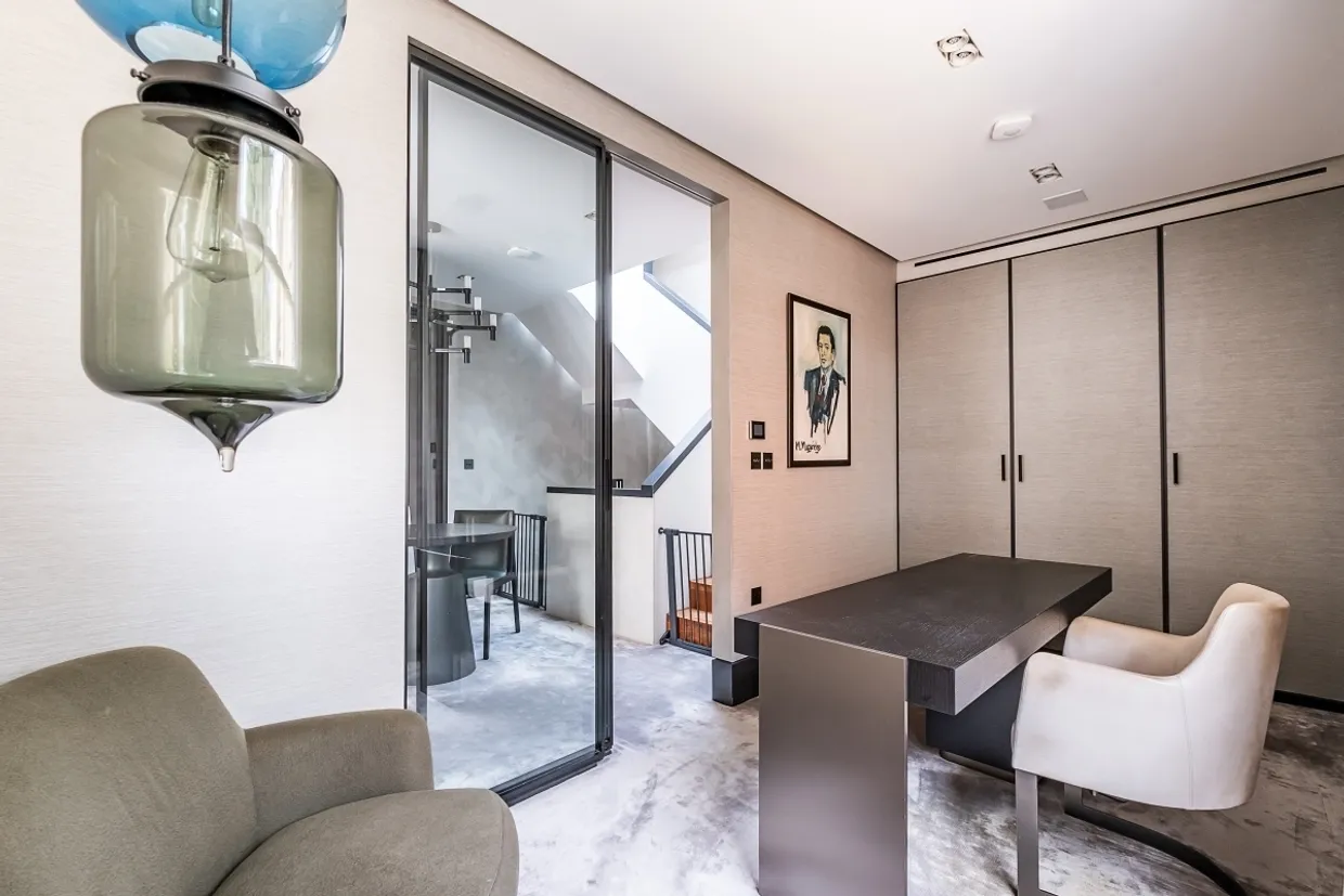 Pembroke Mews London W8 photo 8