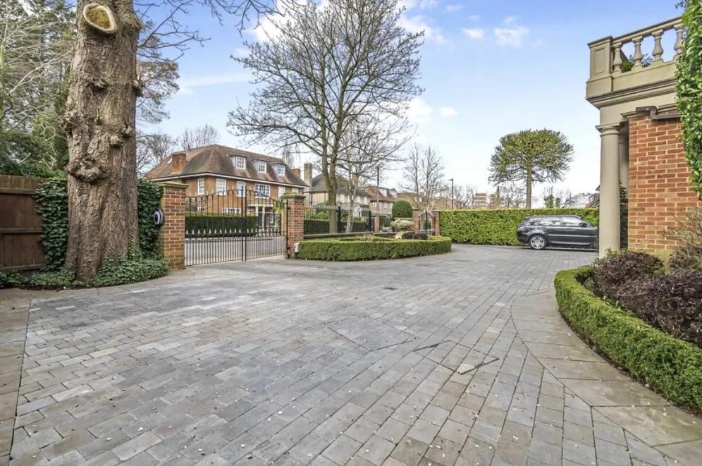 Sheldon Avenue Highgate N6 photo 24