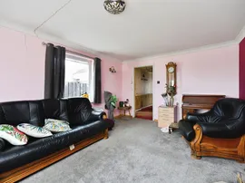 Cornwall Avenue, Peacehaven thumb 3