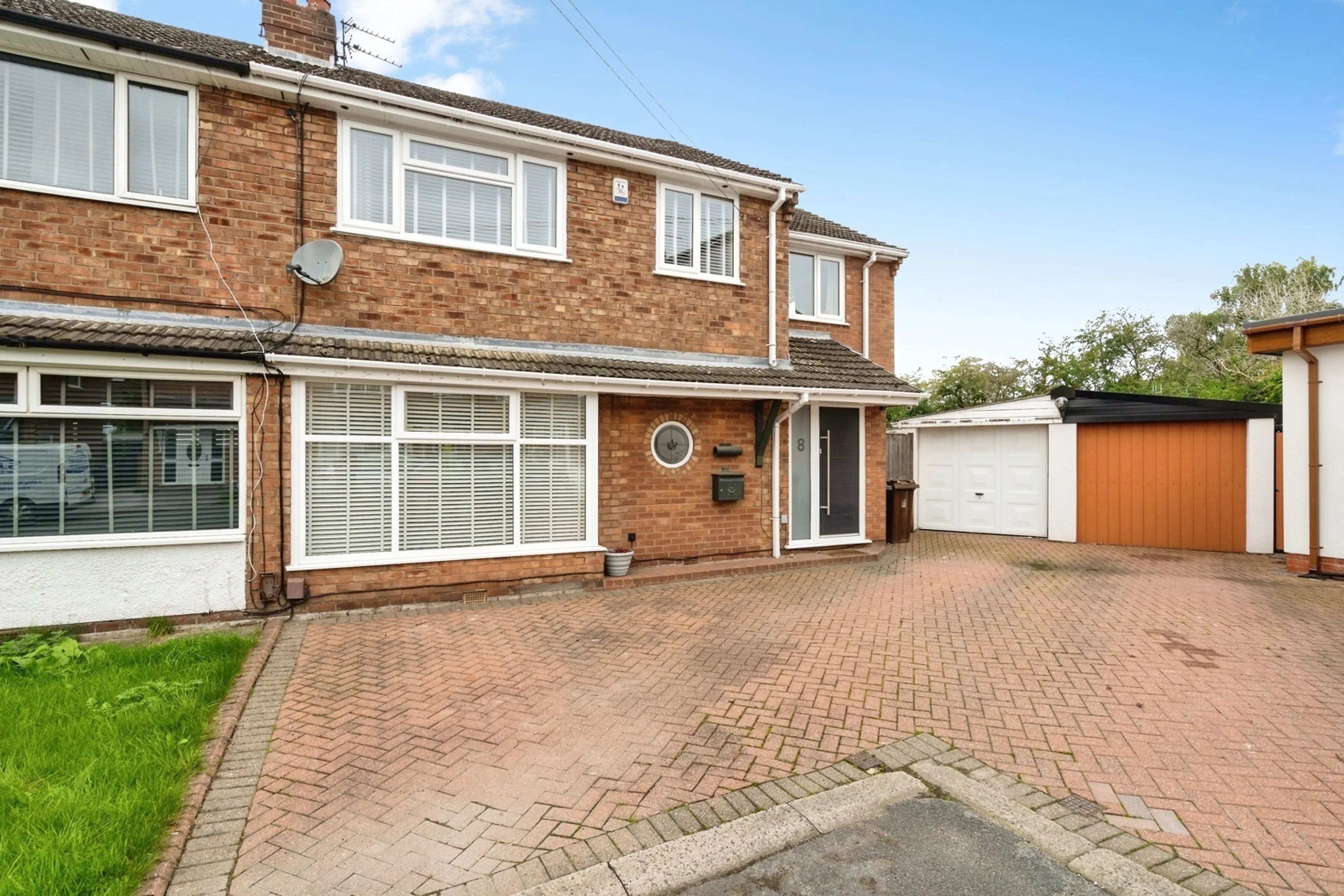 Property photo 0