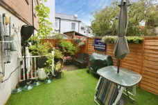 Gwessin Terrace, Gosport
