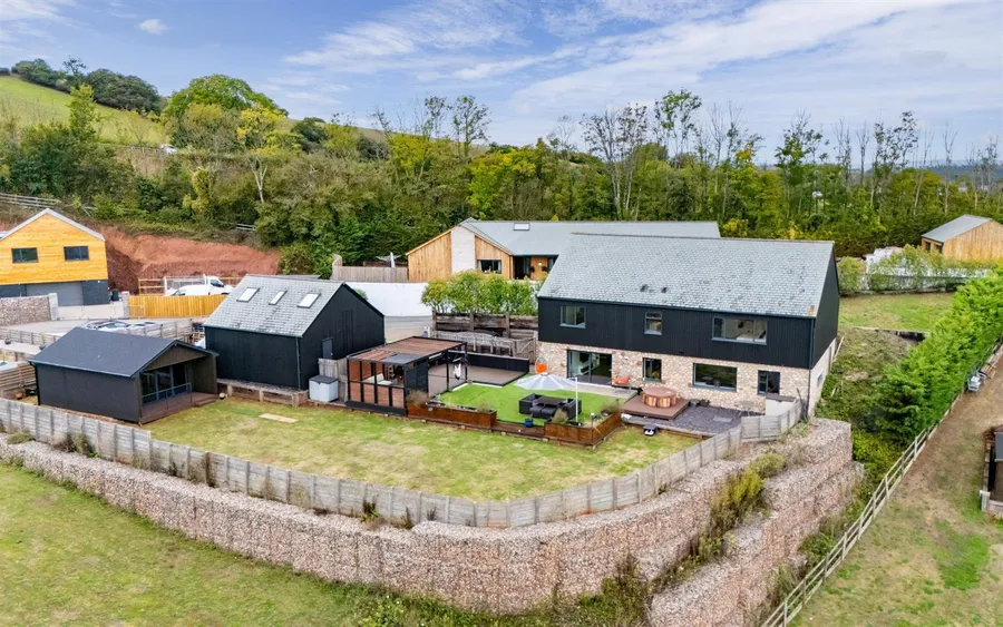 Property Image 37