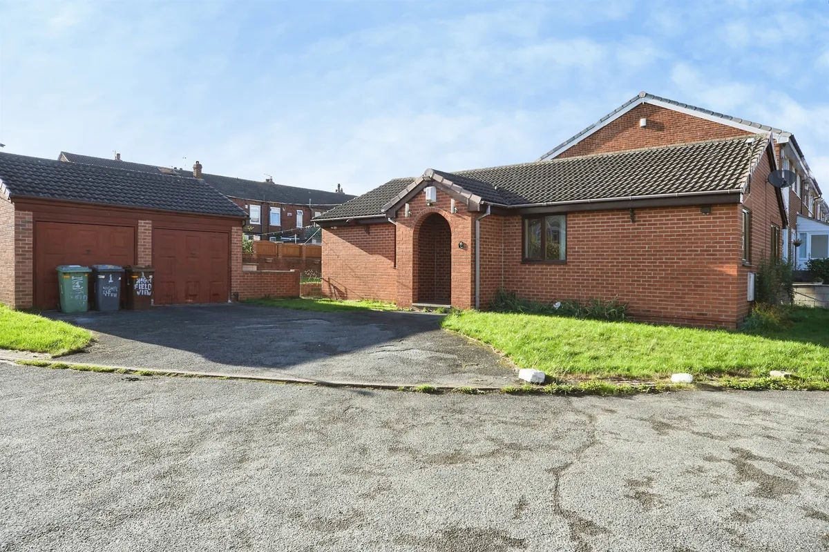 Highfield View, LEEDS