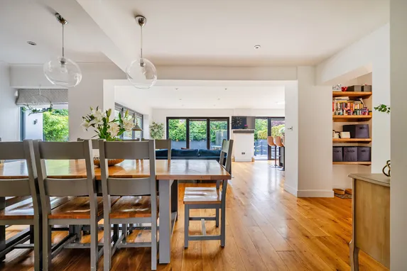 Salisbury Road, Marlborough, SN8