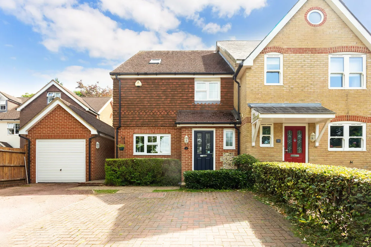 Windrushes, Caterham, CR3 photo 1