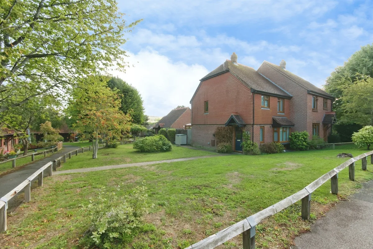 Saffron Gardens, Alfriston, Polegate