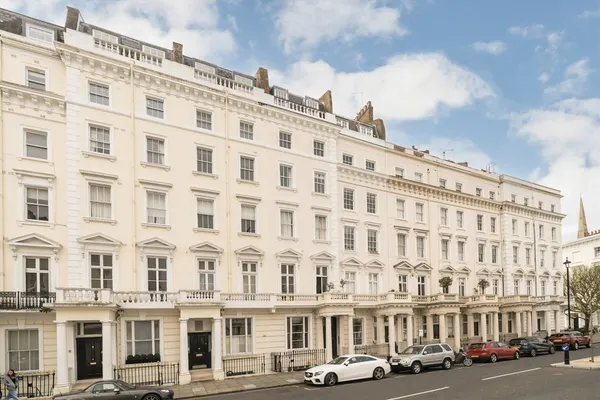 St. Georges Drive, London, SW1V photo 1