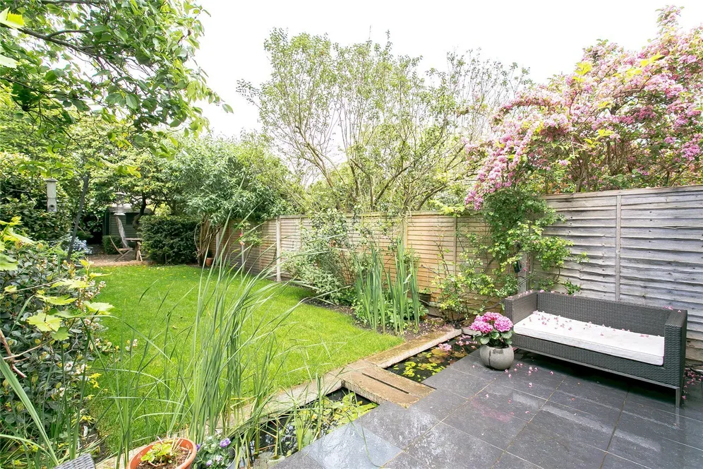 Lillieshall Road, London, SW4 photo 14