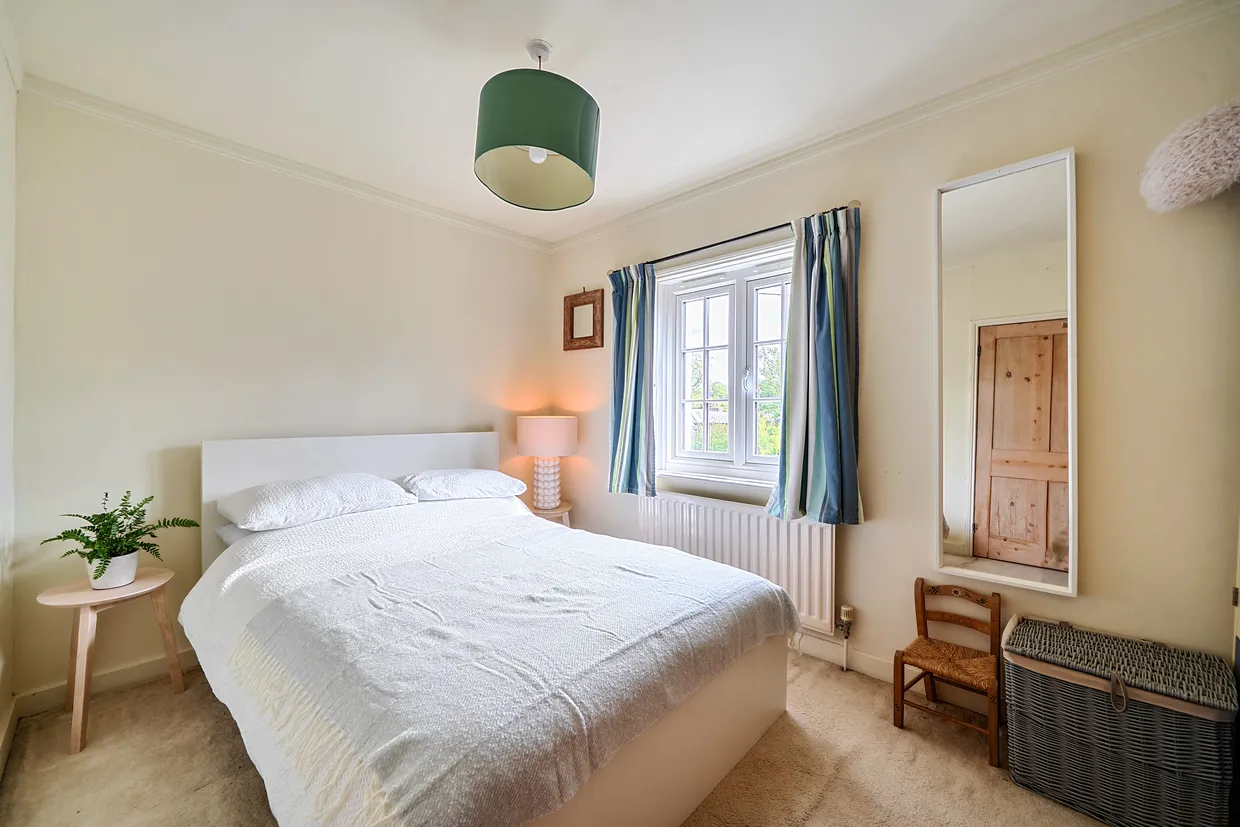 Nettlebeds Lane, Alresford, SO24 photo 13