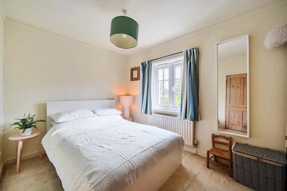 Nettlebeds Lane, Alresford, SO24 photo 13
