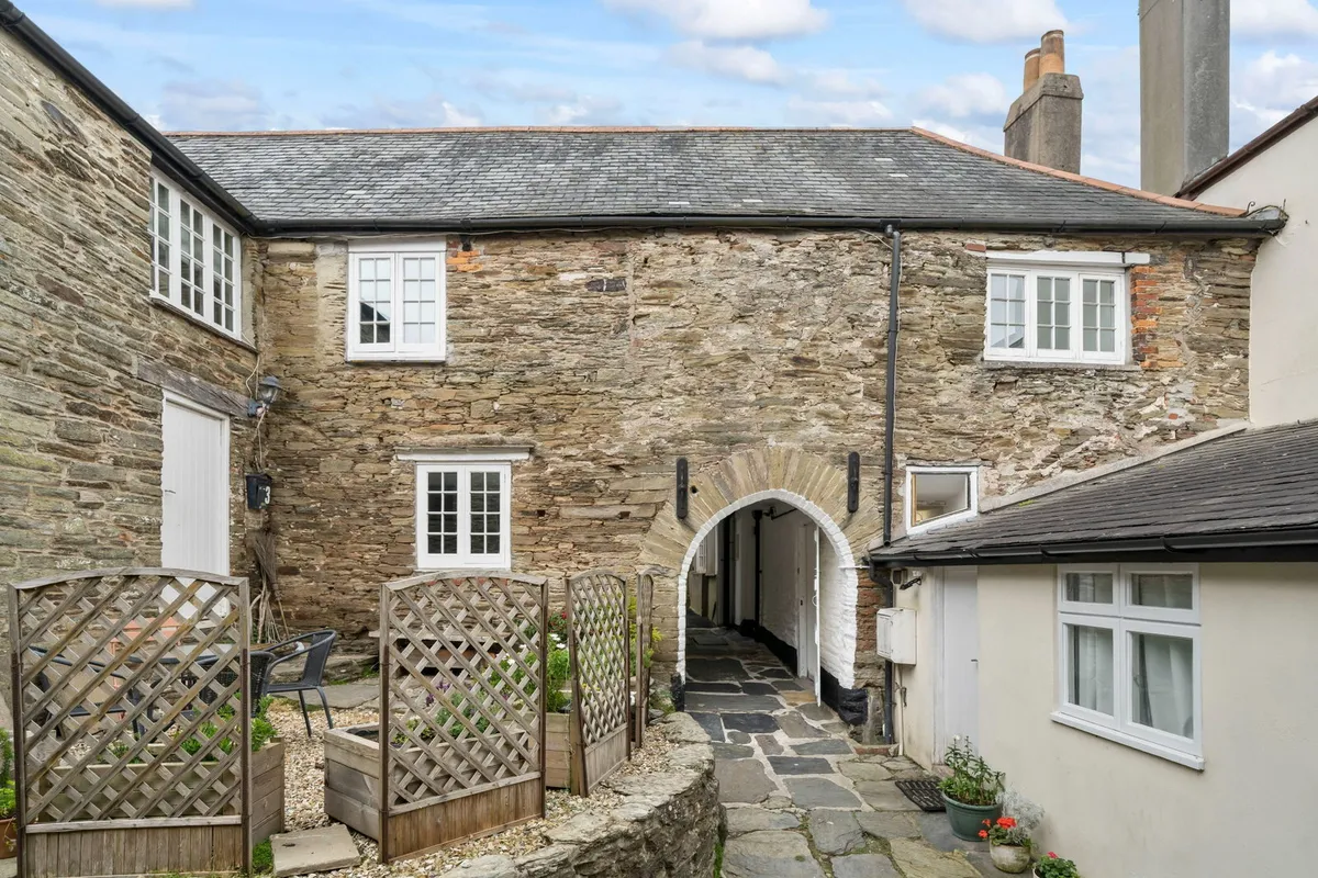 Fore Street, Kingsbridge, TQ7 1PT